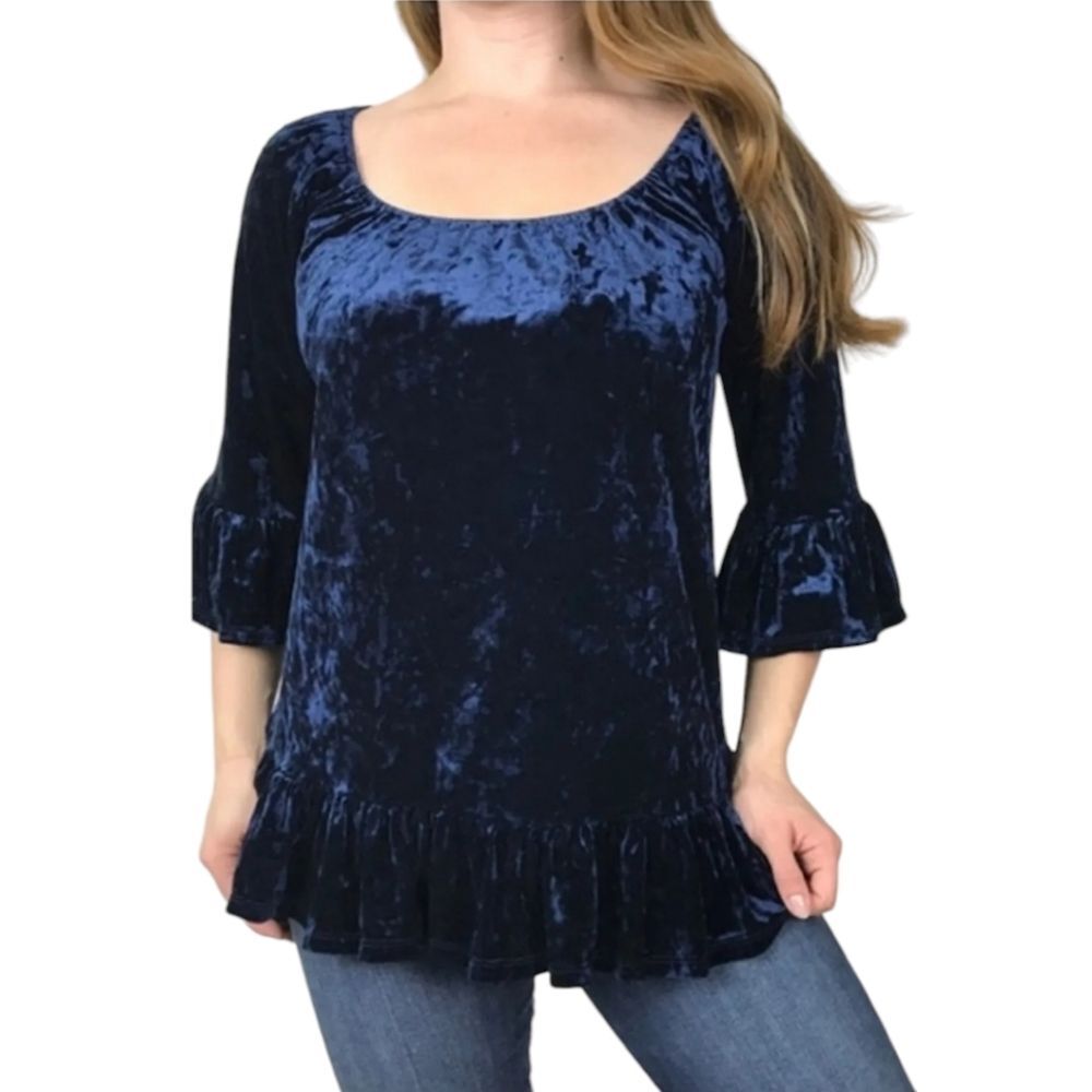 BeachLunchLounge Blue Crushed Velvet top size Medium